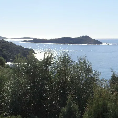 T2 50m² Vue Presqu'il De Giens. Rc Hyeres