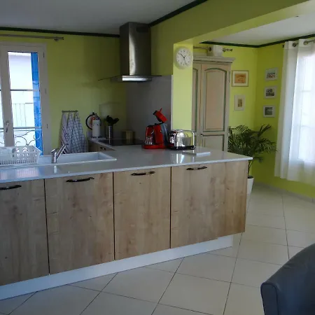 Apartment T2 50m² Vue Presqu'il De Giens. Rc Hyeres